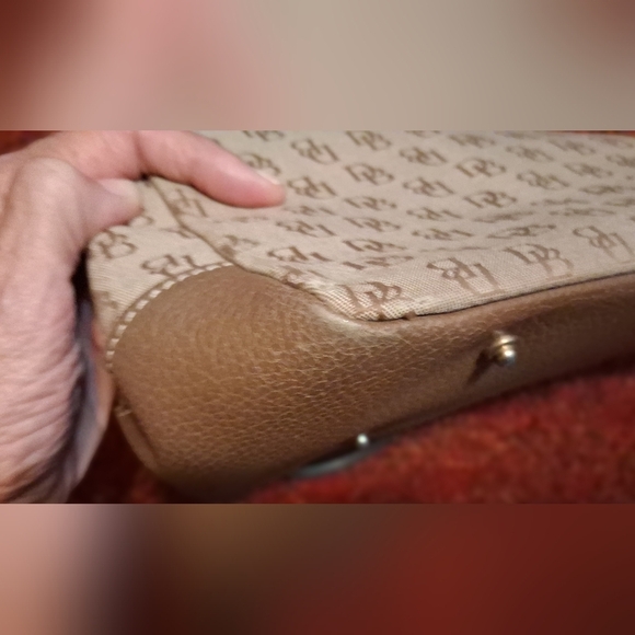 Dooney & Bourke Shoulder Tote Bag - Picture 5 of 16